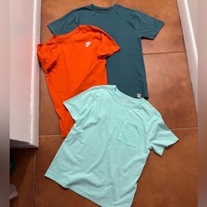 Boys tees 3 in total mint color and teal color brand new, the Nike tee used once